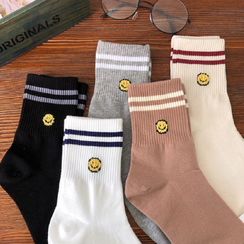 Line Smile Socks