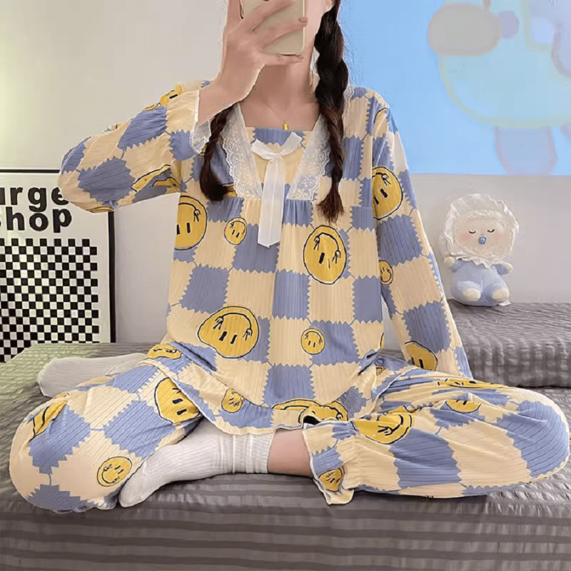 Smile Checker Frill Pajamas